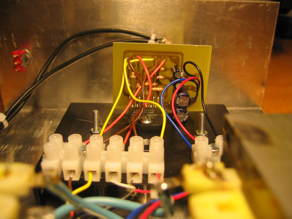 EL innsiden av selvbygd forsterker