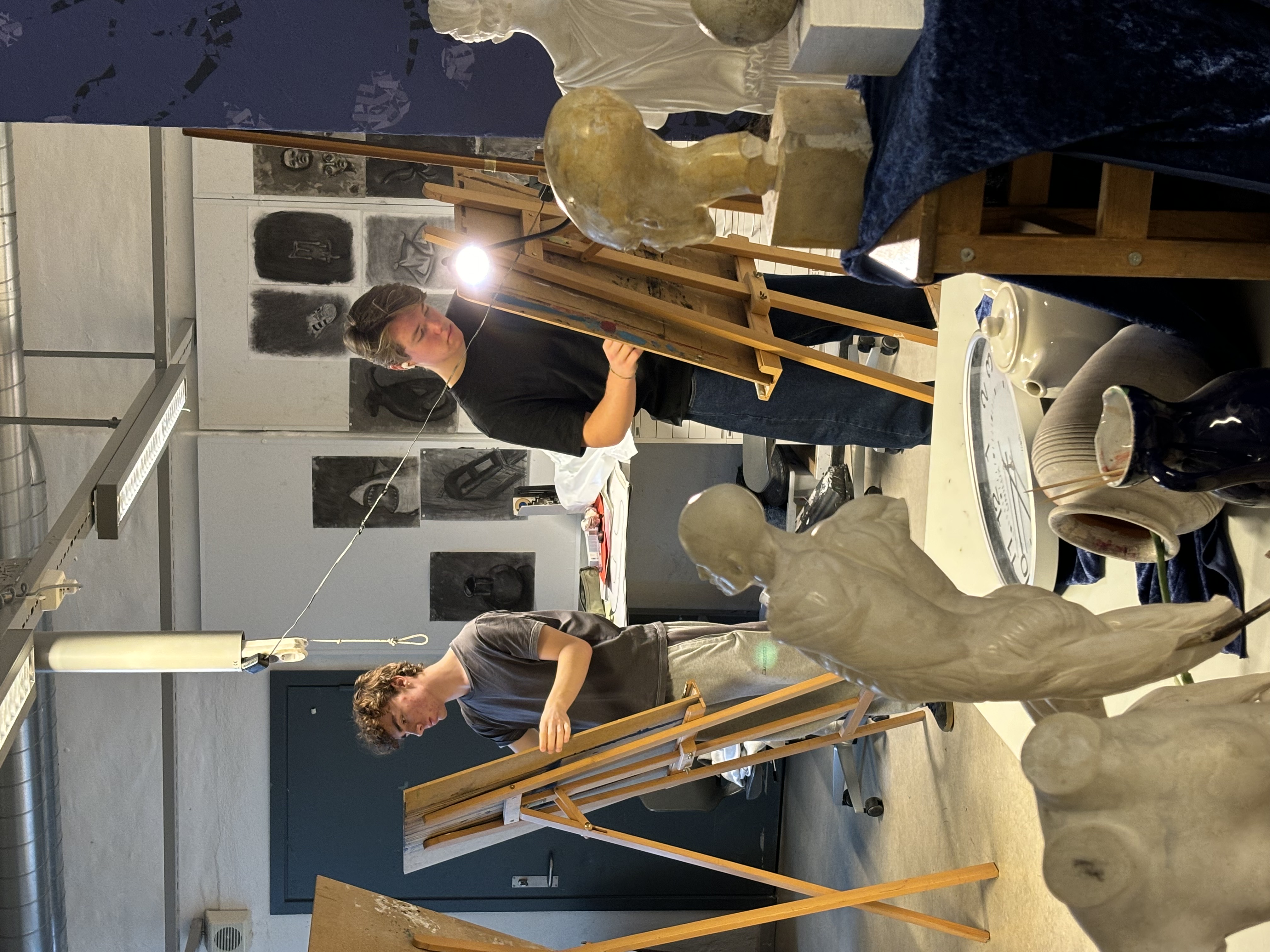 et par menn som maler